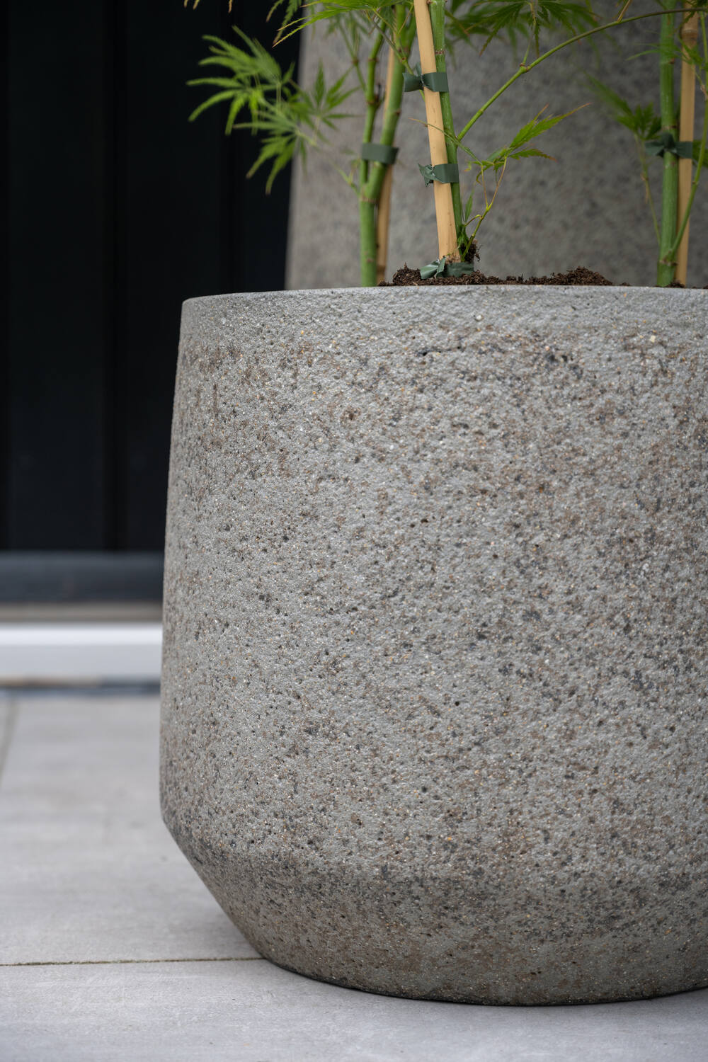 Harith S, Diorite Grey