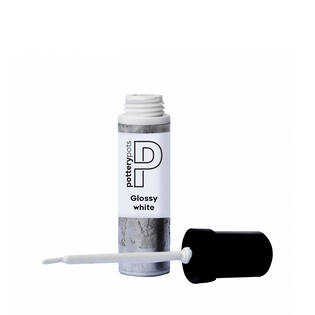 Lacquer pen glossy White