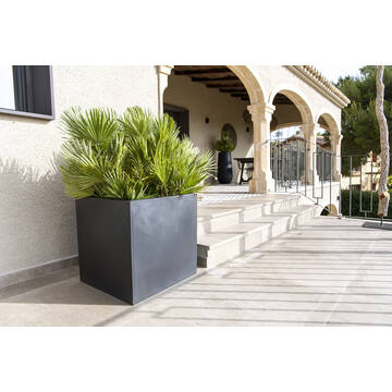 Block XL, Black