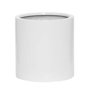 Max S, Glossy White